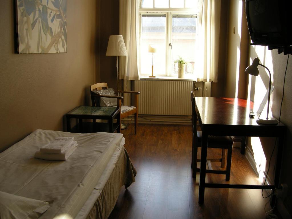 Jaernvaegshotellet Gävle Camera foto