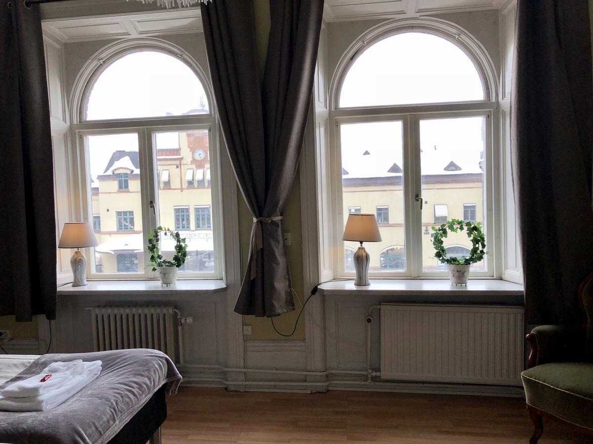 Jaernvaegshotellet Gävle Esterno foto