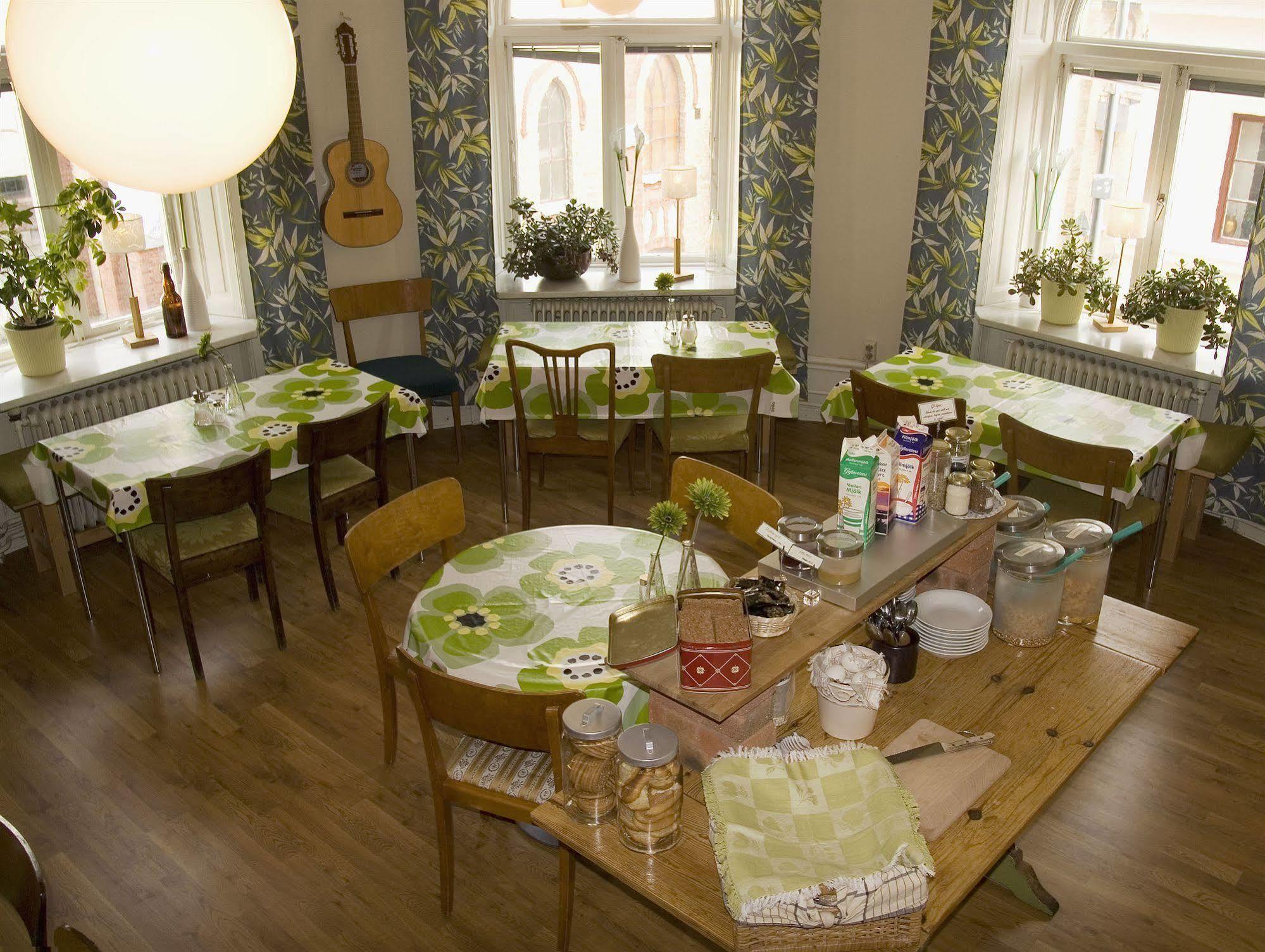 Jaernvaegshotellet Gävle Esterno foto