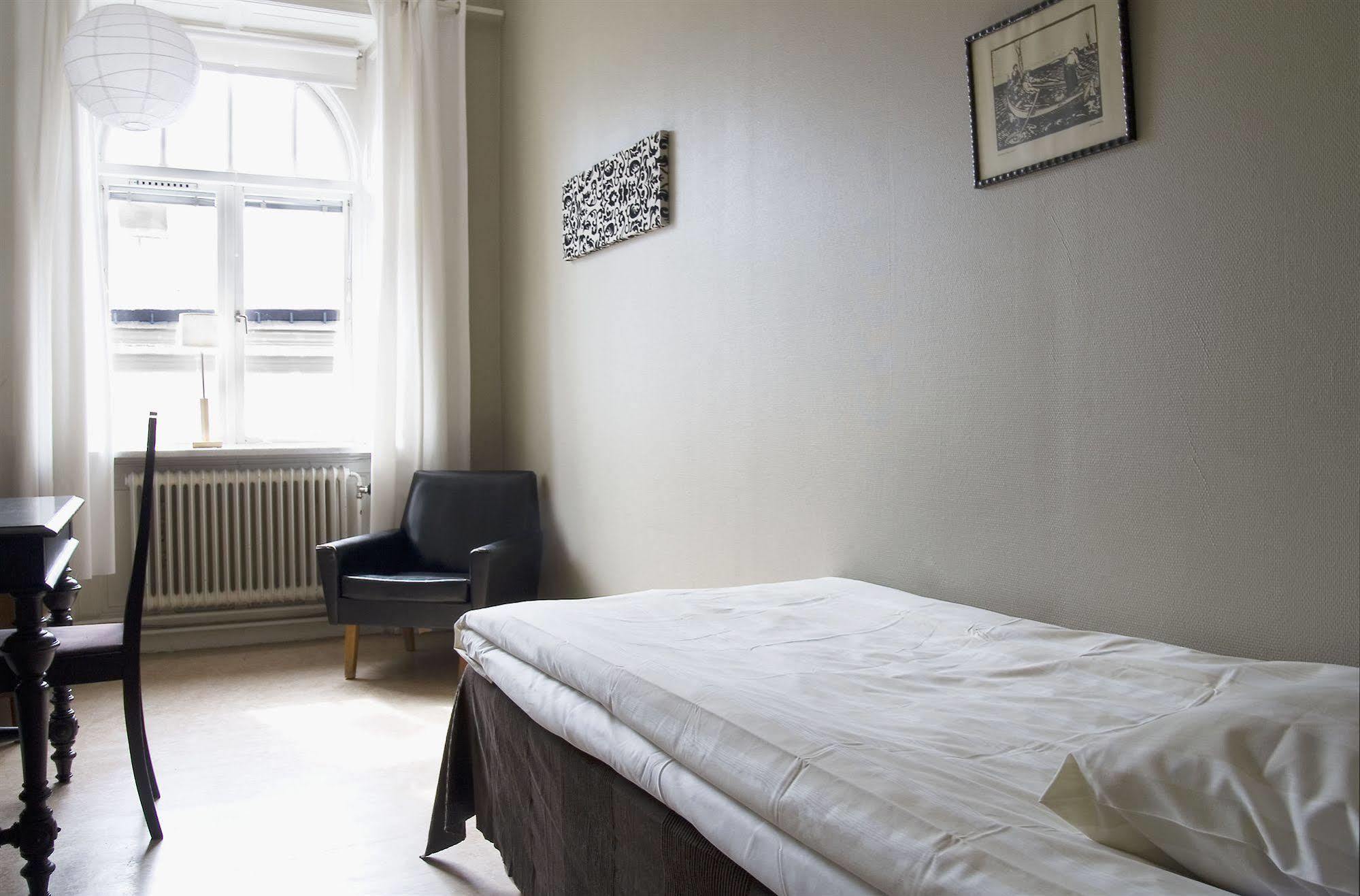 Jaernvaegshotellet Gävle Esterno foto